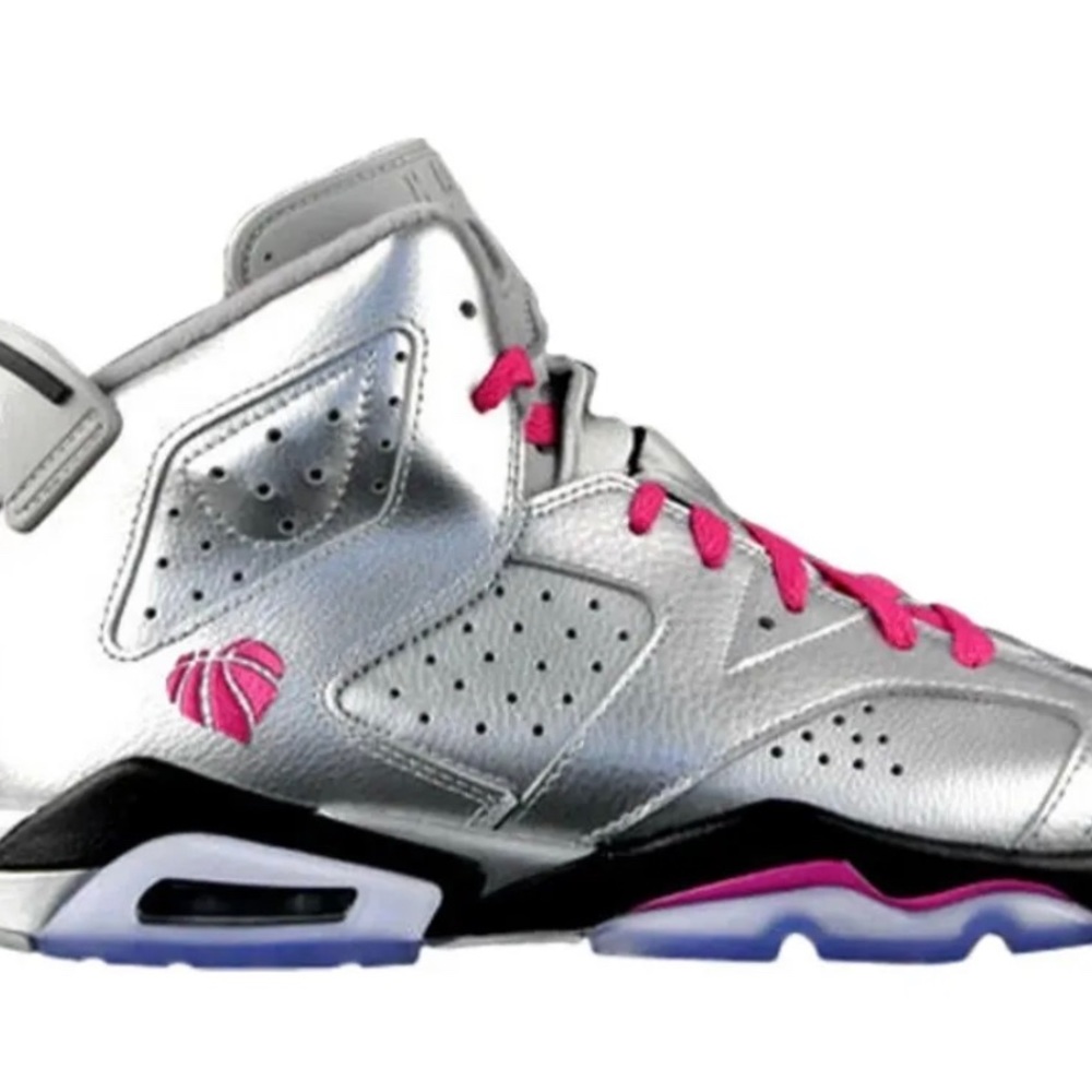 Jordan 6 Valentine’s Retro size 5Y